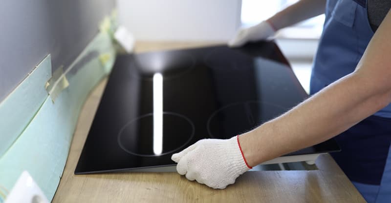 Quy trình sửa chữa bếp từ Bosch với đầy đủ dụng cụ chuyên dụng