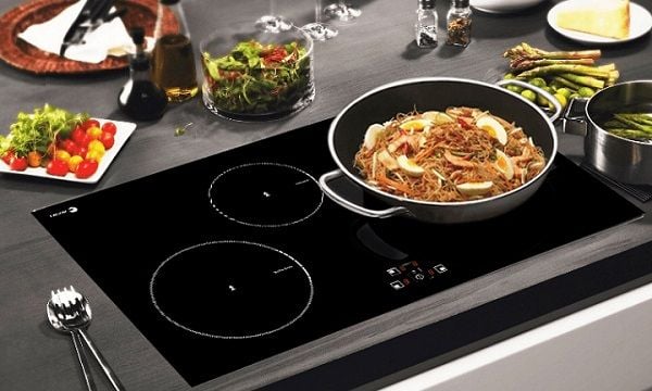 Quy trình sửa chữa mặt kính bếp từ tại nhà chuyên nghiệp từ Bếp Thiên Trường
